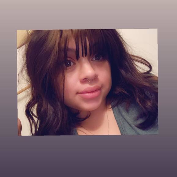 Meet your Posher, Karla - Picture 1 of 1